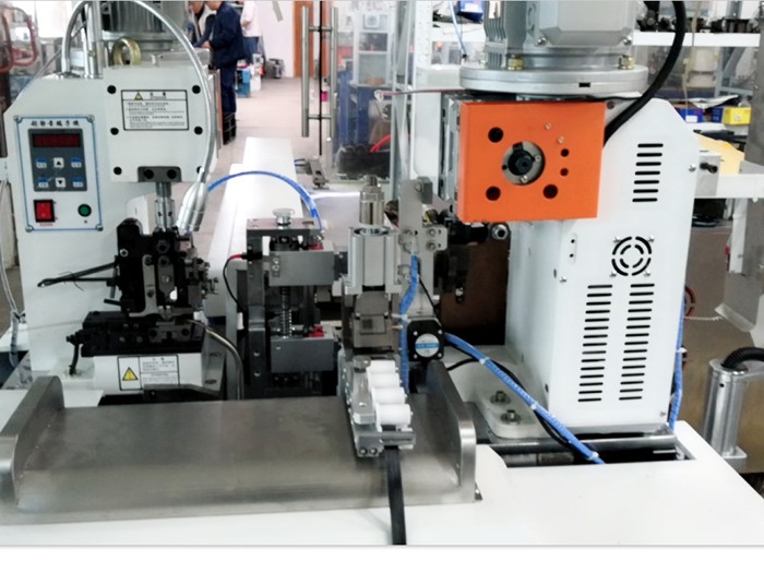 線束加工設(shè)備端子壓著機(jī)器怎么辦